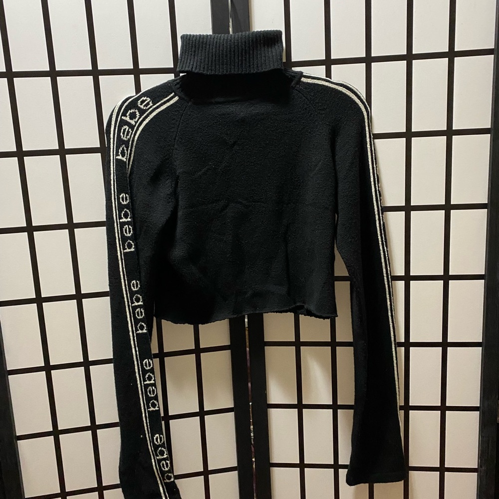 Bebe crop top turtleneck